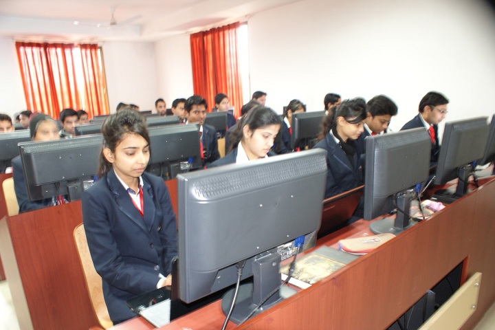 https://cache.careers360.mobi/media/colleges/social-media/media-gallery/4175/2018/12/26/IT Lab of Invertis Institute of Engineering and Technology Bareilly_IT-Lab.JPG